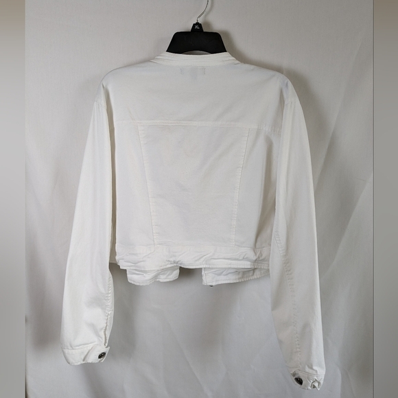 Torrid Jean Jacket White Size 2‎ - Picture 2 of 4